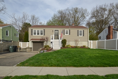 32 Gresham St, Milford, CT 06461 United States