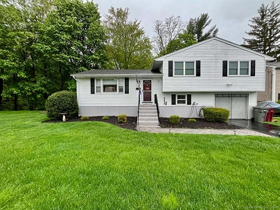 22 Fairview Ln, Naugatuck, CT 06770 United States