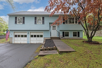 37 Crofut Rd, Naugatuck, CT 06770 United States