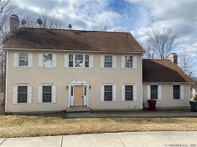7 Fawn Meadow Dr, Naugatuck, CT 06770 United States