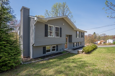 825 Maple Hill Rd, Naugatuck, CT 06770 United States