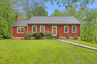 18 Oxbow Ln, North Branford, CT 06472 United States