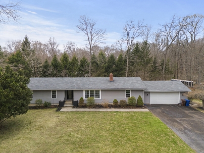 49 Whispering Hills Dr, North Branford, CT 06471 United States
