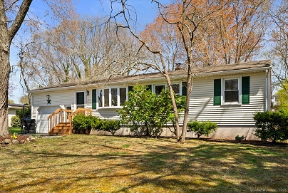 5 Burr Hill Rd, North Branford, CT 06471 United States