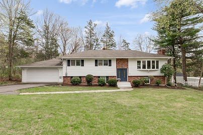 7 Mountain View Ter, North Branford, CT 06472 United States