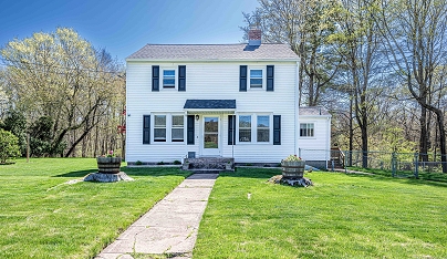 929 Totoket Rd, North Branford, CT 06472 United States