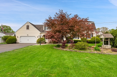 154 Rock Rd, North Haven, CT 06473 United States