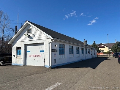 341 Washington Ave, North Haven, CT 06473 United States