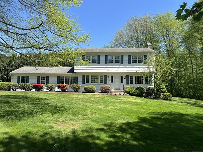 481 Clearbrook Rd, Orange, CT 06477 United States