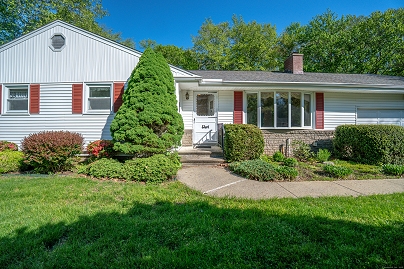 514 Carriage Dr, Orange, CT 06477 United States