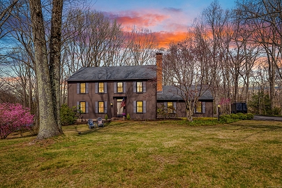 8 Red Barn Rd, Oxford, CT 06478 United States