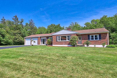 17 Straitsville Rd, Prospect, CT 06712 United States