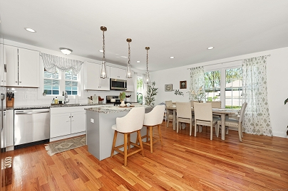 26 Greenwood Dr, Prospect, CT 06712 United States