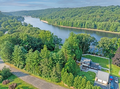 34 Roosevelt Dr, Seymour, CT 06483 United States