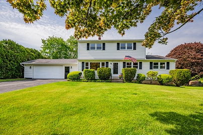 35 Kathy Dr, Seymour, CT 06483 United States