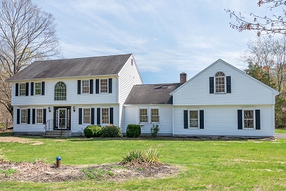 25 Stonegate Dr, Southbury, CT 06488 United States