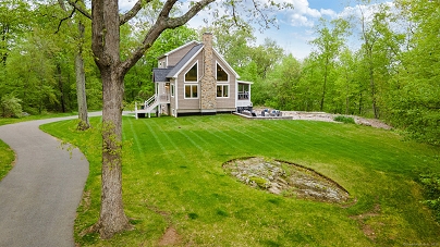 732 Hulls Hill Rd, Southbury, CT 06488 United States