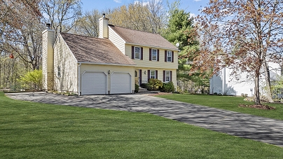12 Weatherside Dr, Wallingford, CT 06492 United States