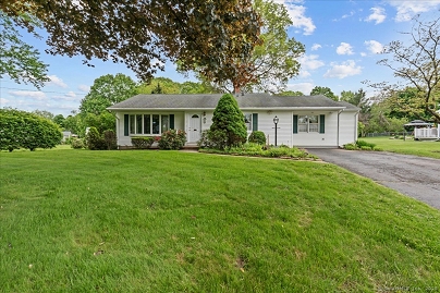 129 Mohawk Dr, Wallingford, CT 06492 United States