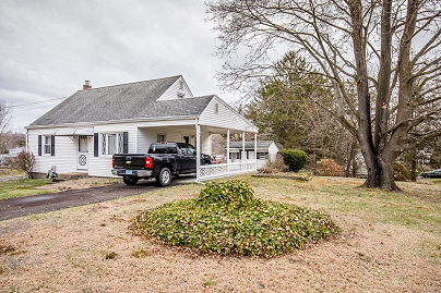 13 Reskin Dr, Wallingford, CT 06492 United States