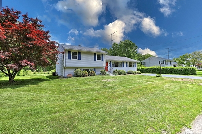 54 Mariot Cir, Wallingford, CT 06492 United States