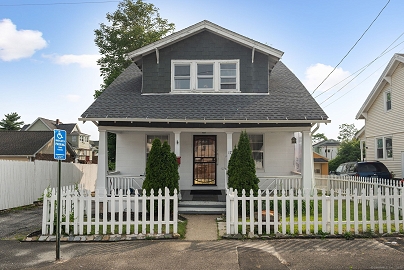 17 Radcliffe Ave, Waterbury, CT 06705 United States