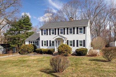 246 Westmont Dr, Waterbury, CT 06708 United States