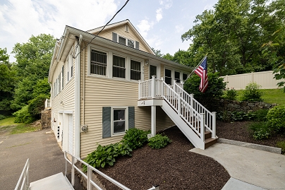 270 Decicco Rd, Waterbury, CT 06705 United States