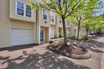 380 Hitchcock Rd Unit 58, Waterbury, CT 06705 United States