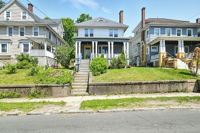 456 Willow St, Waterbury, CT 06710 United States