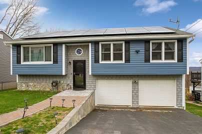 47 Santoro St, Waterbury, CT 06704 United States