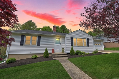 48 Sprucedale Dr, Waterbury, CT 06706 United States