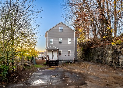 6 Grove Ct, Waterbury, CT 06710 United States