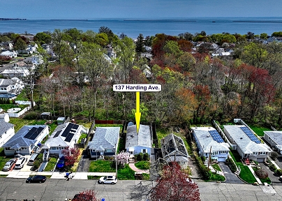 137 Harding Ave, West Haven, CT 06516 United States