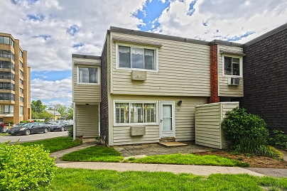 181 West Walk, West Haven, CT 06516 United States