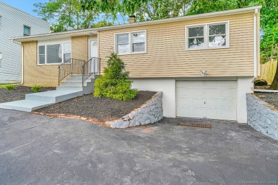 210 Forest Rd, West Haven, CT 06516 United States