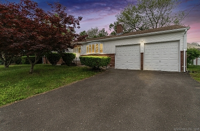24 Linde St, West Haven, CT 06516 United States