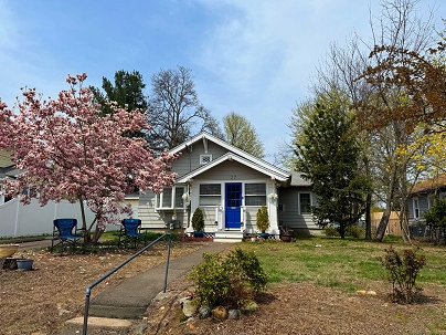 27 Ann St, West Haven, CT 06516 United States