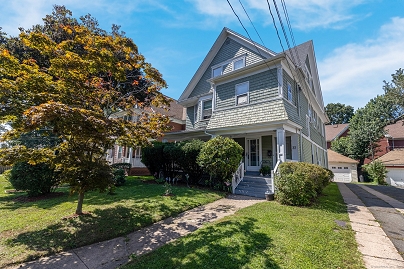 37 Center St, West Haven, CT 06516 United States