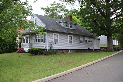 404 Center St, West Haven, CT 06516 United States
