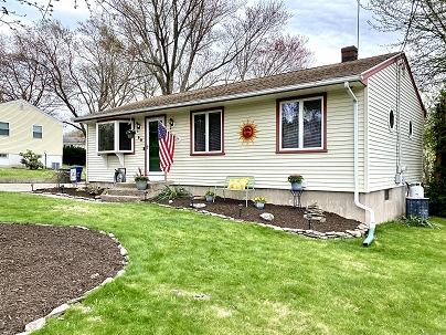 98 Cynthia Dr, West Haven, CT 06516 United States