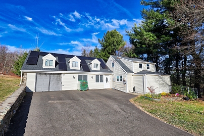 2 Apple Hill Rd, Wolcott, CT 06716 United States
