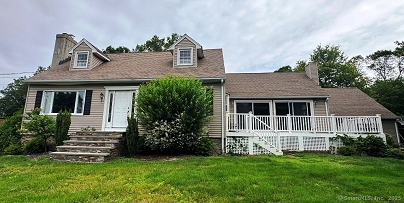 8 Breezy Knoll Ave, Wolcott, CT 06716 United States