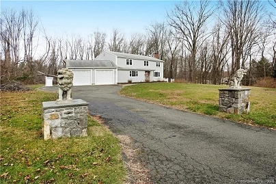 25 Wedgewood Dr, Woodbridge, CT 06525 United States