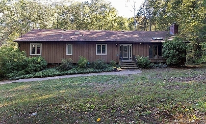 28 Rock Hill Rd, Woodbridge, CT 06525 United States