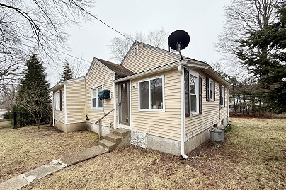 164 Elm St, Colchester, CT 06415 United States