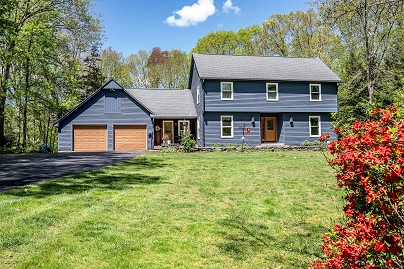 41 Piekarz Rd, Colchester, CT 06415 United States