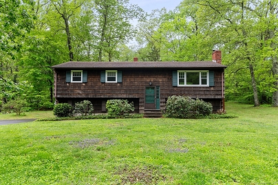 825 Old Hartford Rd, Colchester, CT 06415 United States