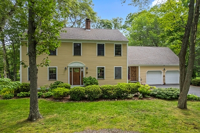 10 Jean Dr, East Lyme, CT 06333 United States