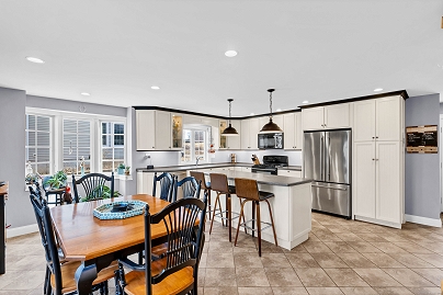 106 Chesterfield Rd, East Lyme, CT 06333 United States